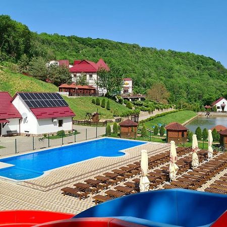 Mishyn-City Hotel Dobrovlyany ภายนอก รูปภาพ