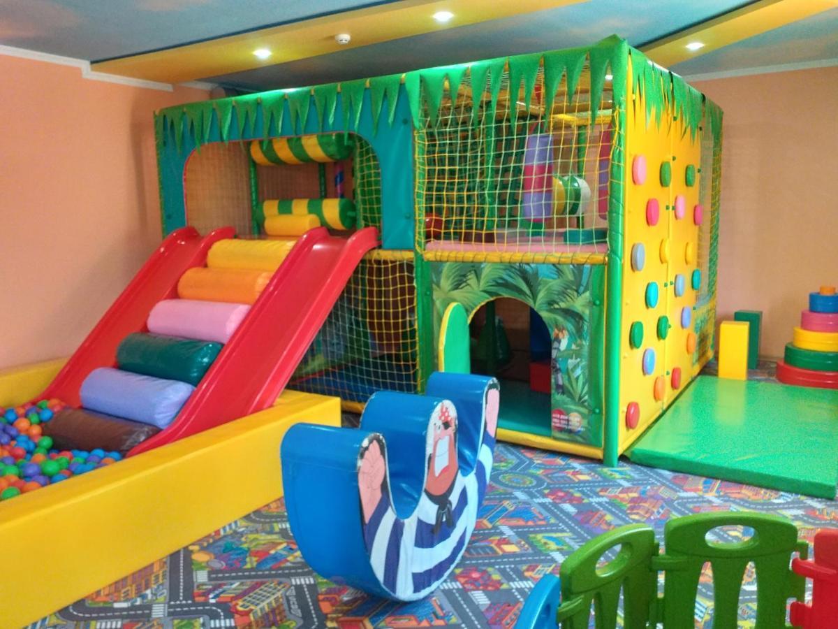 Mishyn-City Hotel Dobrovlyany ภายนอก รูปภาพ